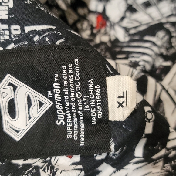 Superman DC Comics reverse-print button-front Hawaiian shirt mens XL - Picture 4 of 4